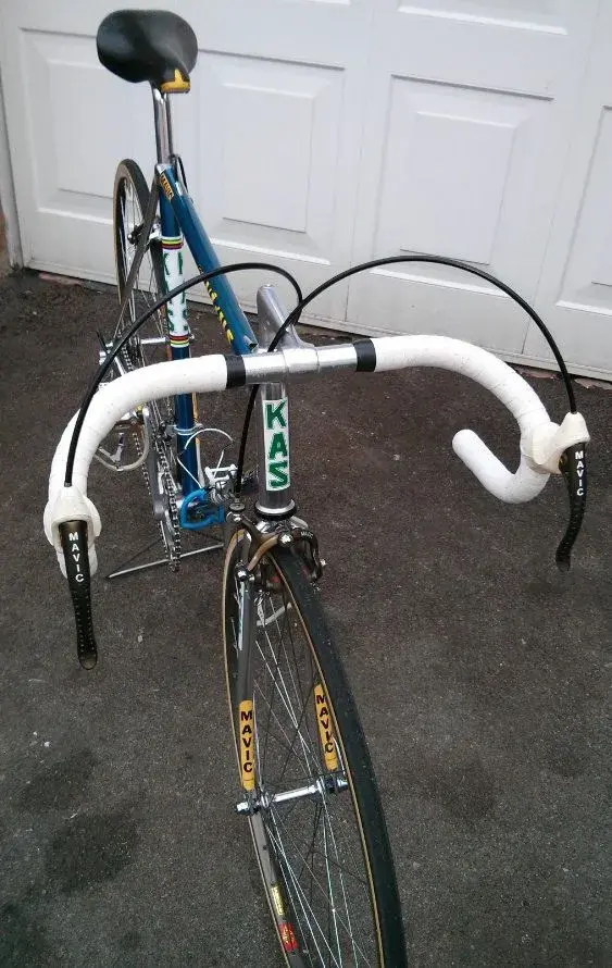 Vitus 979 Mavic SSC front.webp