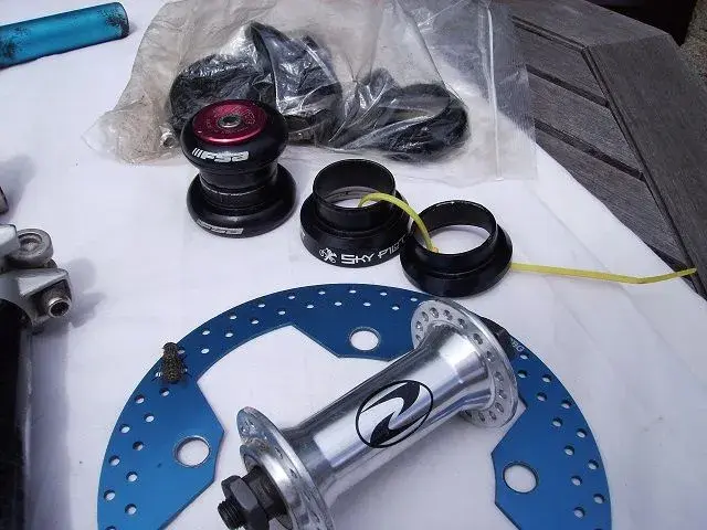 lots of bits 005.webp