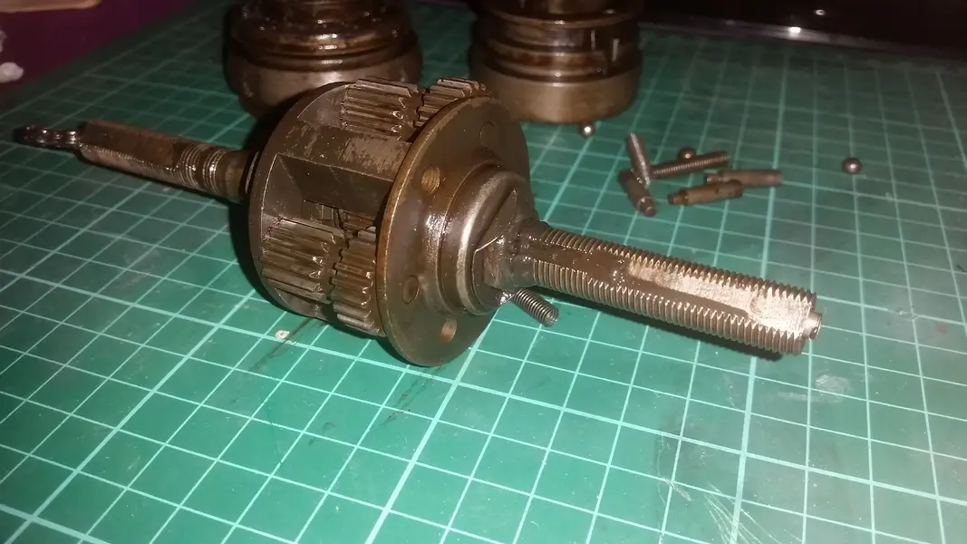 4 speed hub 2.webp