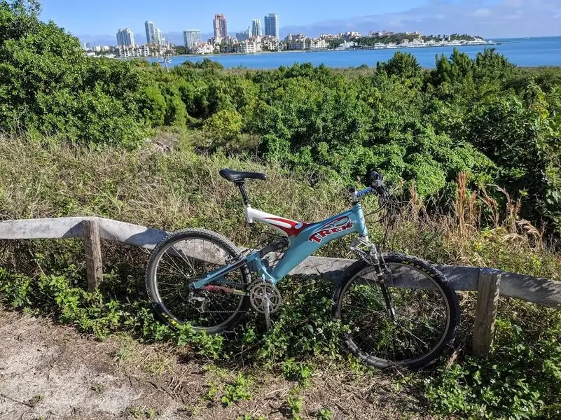 Trek Y50 010120f.webp