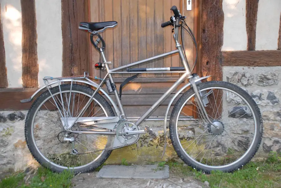 Highpath Engineering made  Aventura 1988.webp