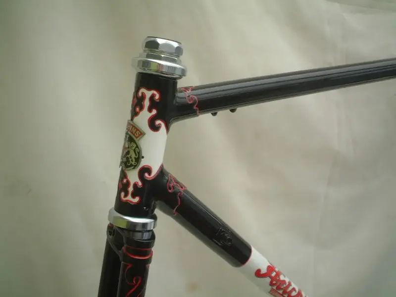 Arts magnum Bonum head view.webp