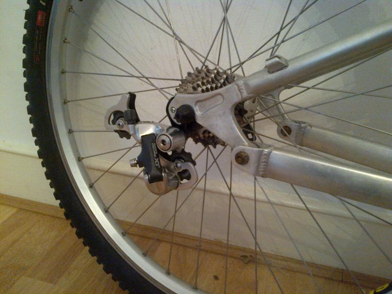 Ealing-20120919-00137