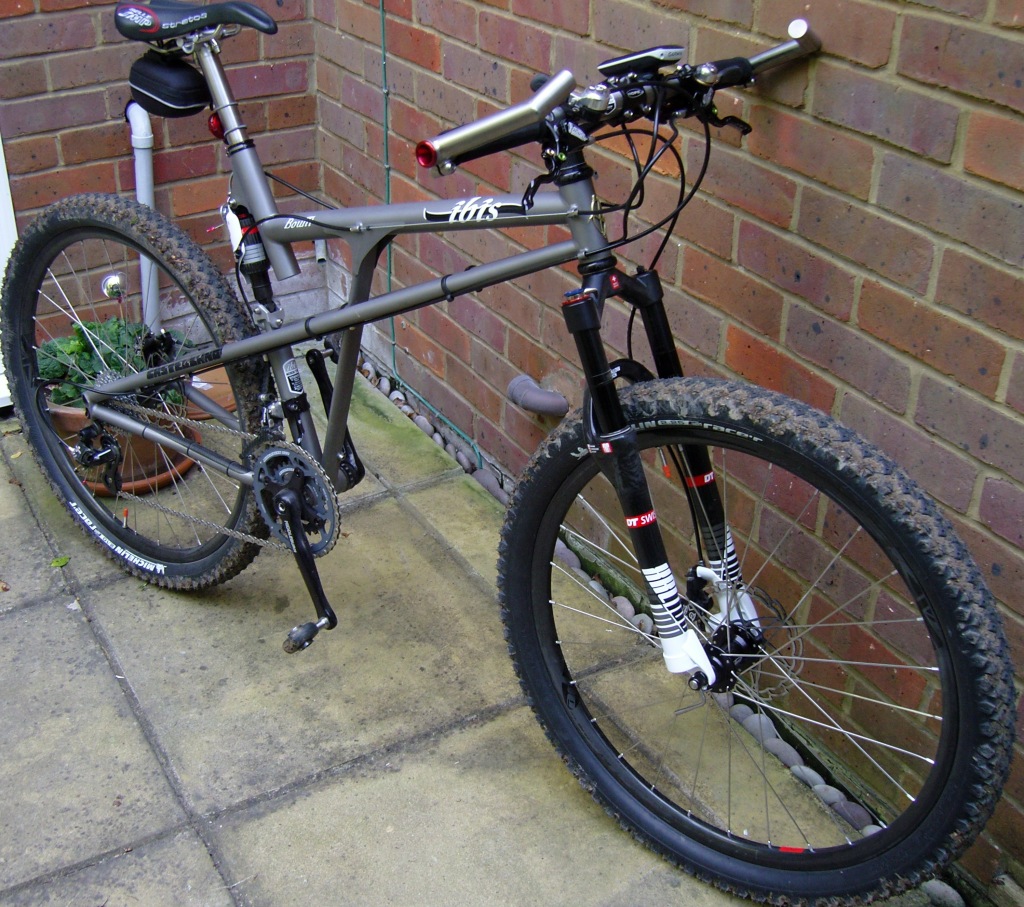 Ibis BowTi