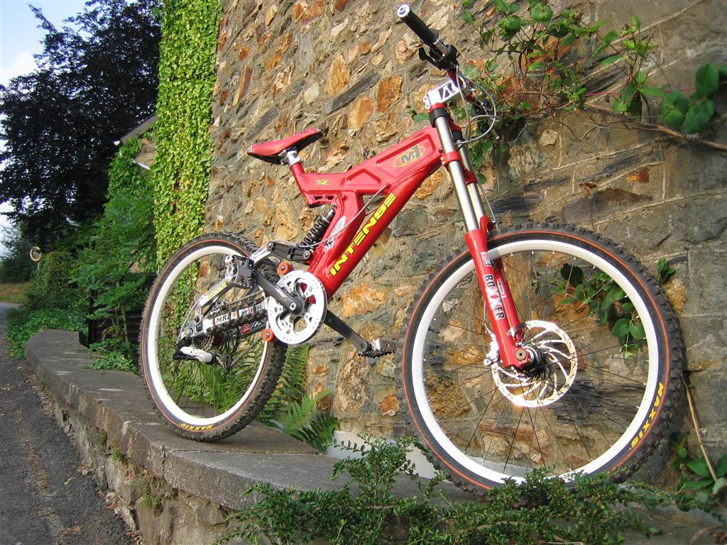 1999 Intense M1 SL, with '98 XTR, '99 Hope, '00 Boxxers