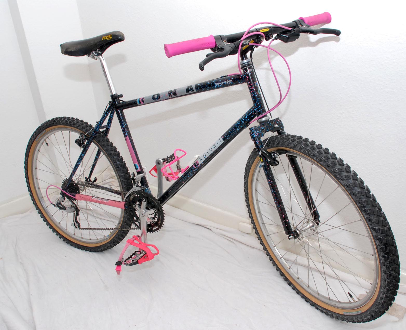 Explosif 1990 Pink!