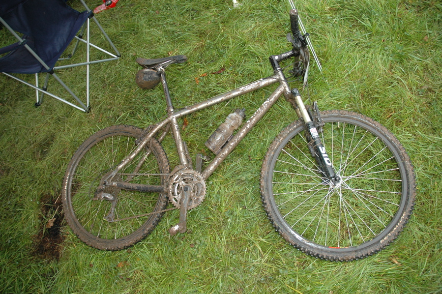 Spray-on mud