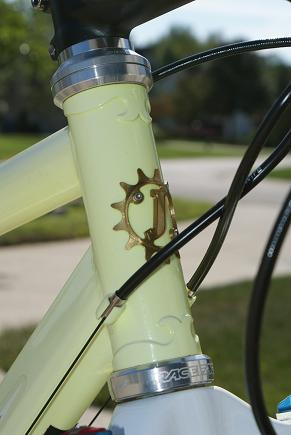 Brazed head lugs and cable guides.  Solid brass head badge.