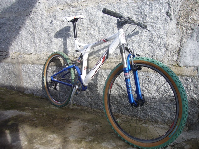 GT XCR 1000 SS