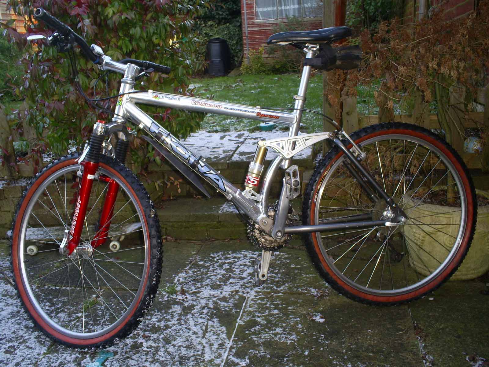 Kona U'Hu 1997