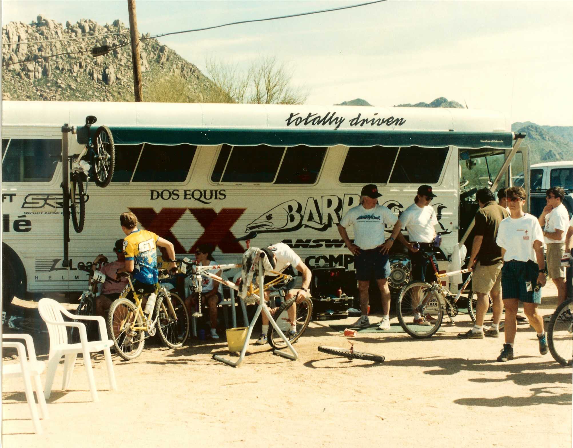 XX Bus camp r1