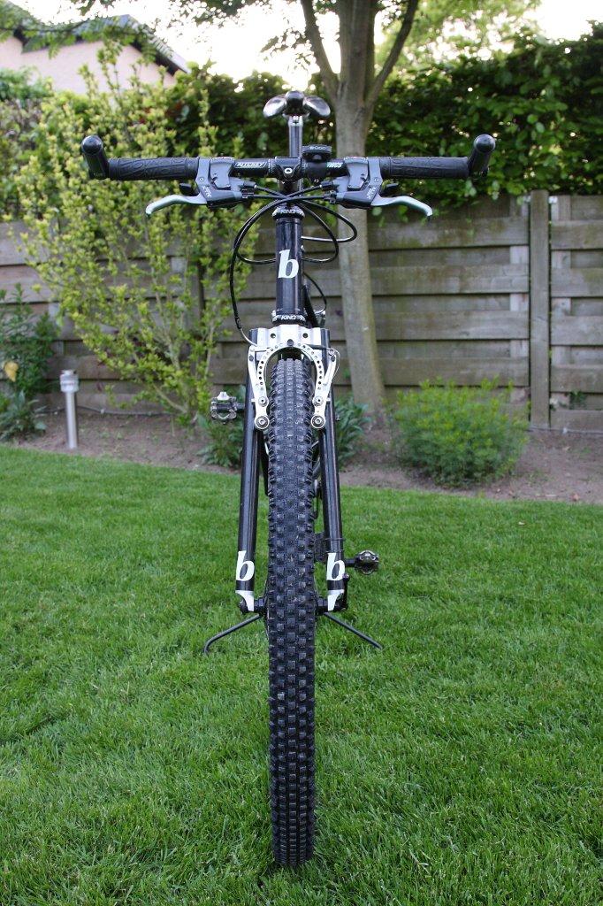 Brodie Sovereign (1996) frontview