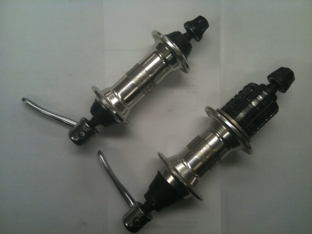 XT Hub m737