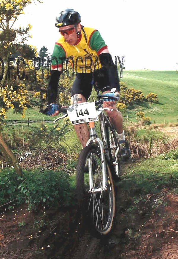 giles_dumont_1995
